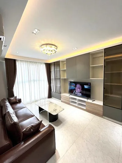 Appartamento con tre camere da letto — Three Bedrooms in Scenic Valley 2